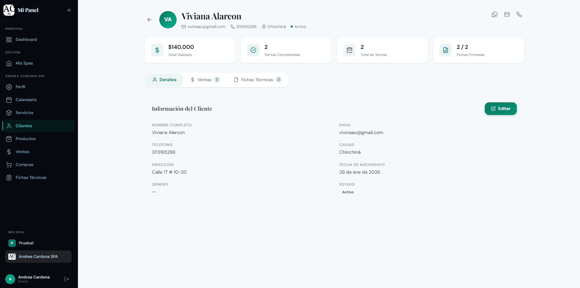 Ficha detallada de cliente con historial de ventas y fichas técnicas firmadas